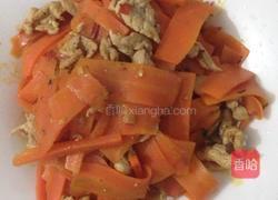 胡萝卜炒肉的做法图解4