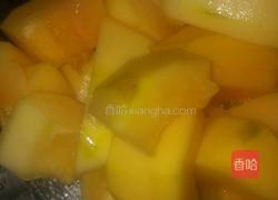 木瓜银耳莲子羹的做法图解3