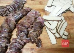 鸡蛋干蒸腊肠的做法图解2