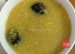 玉米渣红枣粥的做法图解3