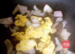 木耳洋葱炒鸡蛋的做法图解5