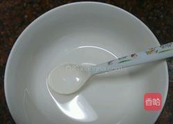 咸核桃仁的做法图解1