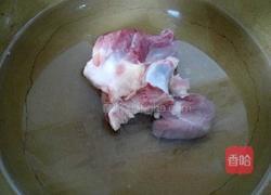 筒骨清汤粉的做法图解2