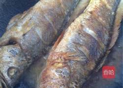 红酒烧煎大黄鱼的做法图解6