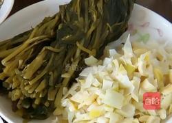 春笋炒咸菜的做法图解2