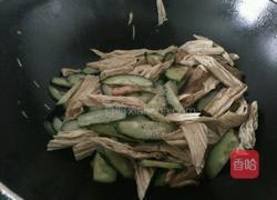 黄瓜炒腐竹的做法图解6