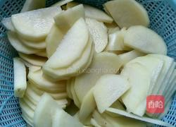 干煸土豆片的做法图解3