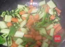 爆炒虾仁的做法图解8