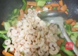 爆炒虾仁的做法图解9