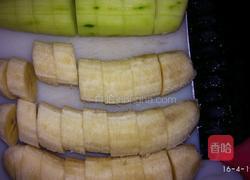 香蕉青瓜奶昔的做法图解1