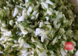 槐花酱的做法图解1