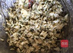 槐花鸡蛋饼的做法图解3