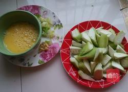 丝瓜炒鸡蛋的做法图解1