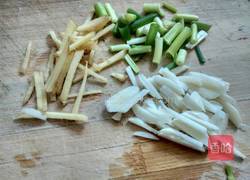 芹菜炒虾仁的做法图解5