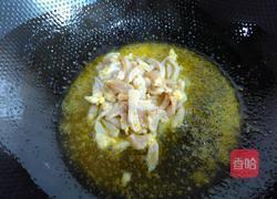 野蒜百叶炒咸肉丝的做法图解2