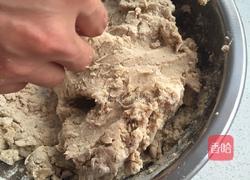 莜面煮鱼子的做法图解1