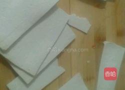 芹菜炒豆腐的做法图解1