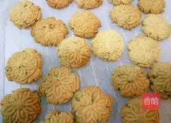 Illustration of how to make chive crisp biscuits 8