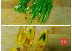 青椒变蛋的做法图解3