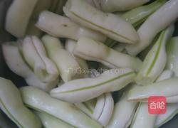 土豆炖芸豆的做法图解1