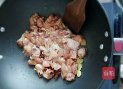 豌豆炒鸡块的做法图解8
