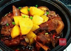 柱候酱土豆闷猪脚的做法图解11