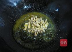 黄豆芽炒肉丝的做法图解3