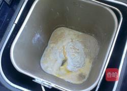 手撕花朵大面包的做法图解1