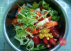 蔬果酸奶沙拉的做法图解3