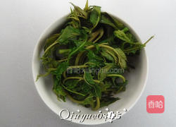 香椿炒鸡蛋的做法图解2