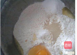 手揉面包！的做法图解1