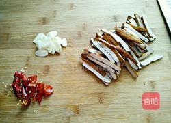 芹菜炒香干的做法图解2