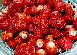 草莓酒的做法图解2