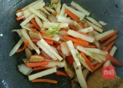 胡萝卜炒山药的做法图解5