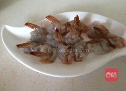 虾仁青椒炒芦笋的做法图解4