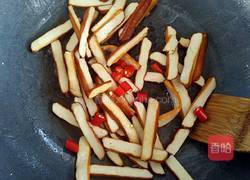 蒜薹炒香干的做法图解3