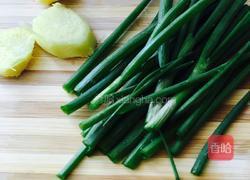 黑与白的伴舞——山药黑木耳排骨汤的做法图解2