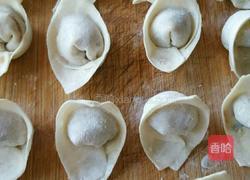 猪肉鲜虾大云吞的做法图解7