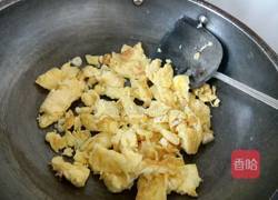 黄瓜炒蛋的做法图解3