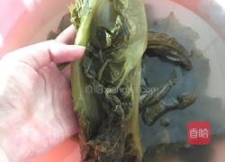酸菜炒笋的做法图解3