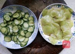 莴笋拌黄瓜的做法图解4