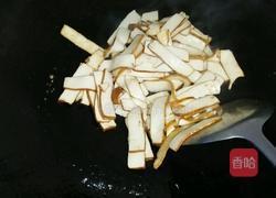芹菜香干炒木耳的做法图解4
