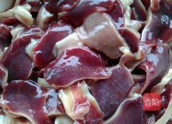 鸡胗炒酸豆角的做法图解3