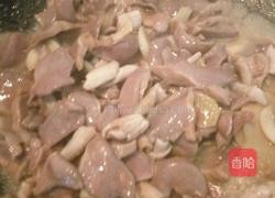 鸡胗炒酸豆角的做法图解7