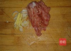 蒜苔炒肉鸡蛋的做法图解2