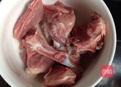 骨头汤的做法图解1
