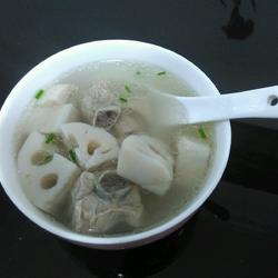 莲藕排骨汤的做法[图]