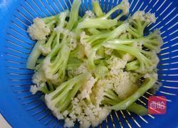 茄汁花菜的做法图解2