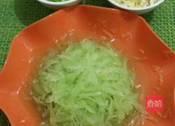 凉拌莴笋丝的做法图解2