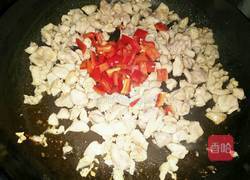 春色之豌豆鸡丁的做法图解5